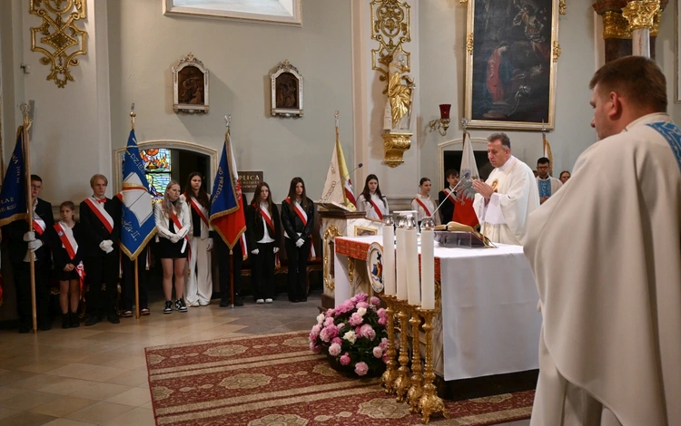 Pielgrzymka szkół im. Jana Pawła II