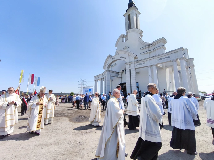 Poświęcenie sanktuarium św. Jana Pawła II w Radzyminie, cz. II