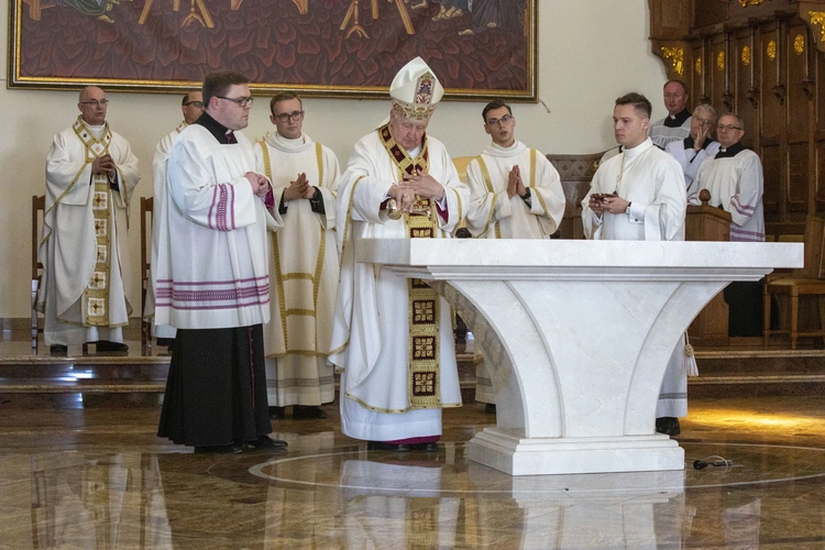 Poświęcenie sanktuarium św. Jana Pawła II w Radzyminie, cz. II
