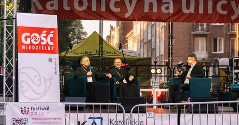 Wrażliwy i niosący nadzieję