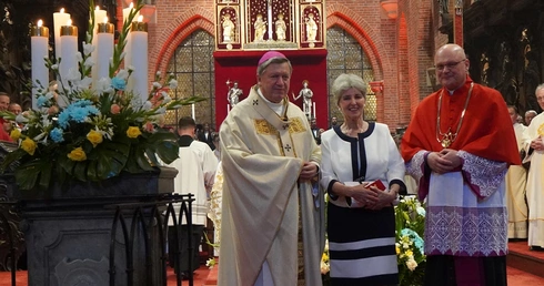 Posłani, by służyć. Modlitwa z okazji 12. rocznicy ingresu abp. Kupnego do wrocławskiej katedry