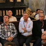 Płock. XII Ogólnopolska Pielgrzymka Nadzwyczajnych Szafarzy Komunii Świętej - cz.I