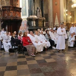 Płock. XII Ogólnopolska Pielgrzymka Nadzwyczajnych Szafarzy Komunii Świętej - cz.II