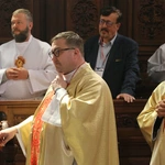 Płock. XII Ogólnopolska Pielgrzymka Nadzwyczajnych Szafarzy Komunii Świętej - cz.II