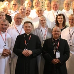 Płock. XII Ogólnopolska Pielgrzymka Nadzwyczajnych Szafarzy Komunii Świętej - cz.II