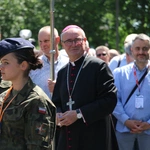 Płock. XII Ogólnopolska Pielgrzymka Nadzwyczajnych Szafarzy Komunii Świętej - cz. III