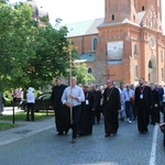 Płock. XII Ogólnopolska Pielgrzymka Nadzwyczajnych Szafarzy Komunii Świętej - cz. III