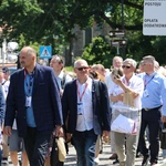Płock. XII Ogólnopolska Pielgrzymka Nadzwyczajnych Szafarzy Komunii Świętej - cz. III