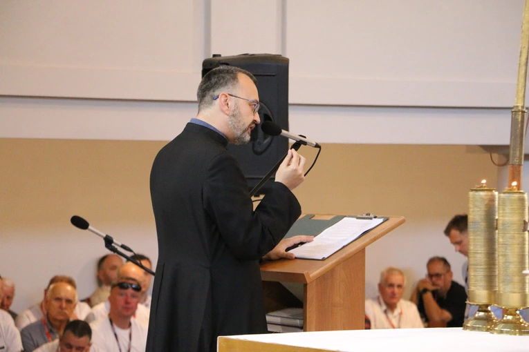 Płock. XII Ogólnopolska Pielgrzymka Nadzwyczajnych Szafarzy Komunii Świętej - cz. III