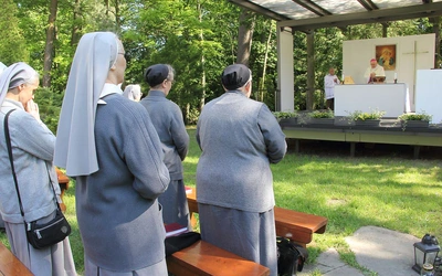 Pielgrzymka sióstr konsekrowanych