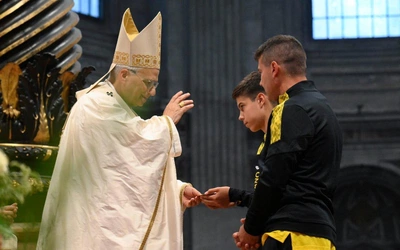 Papież o sporcie jako drodze do budowania pokoju