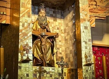 Statua Trójcy Świętej w Prostyni 