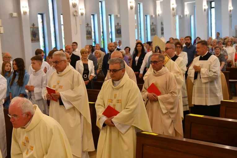 Poświęcenie kościoła w. św. Antoniego Padewskiego w zielonogórskim Przylepie