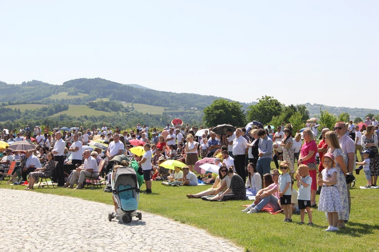 Stary Sącz. Diecezjalne Święto Rodziny 2025