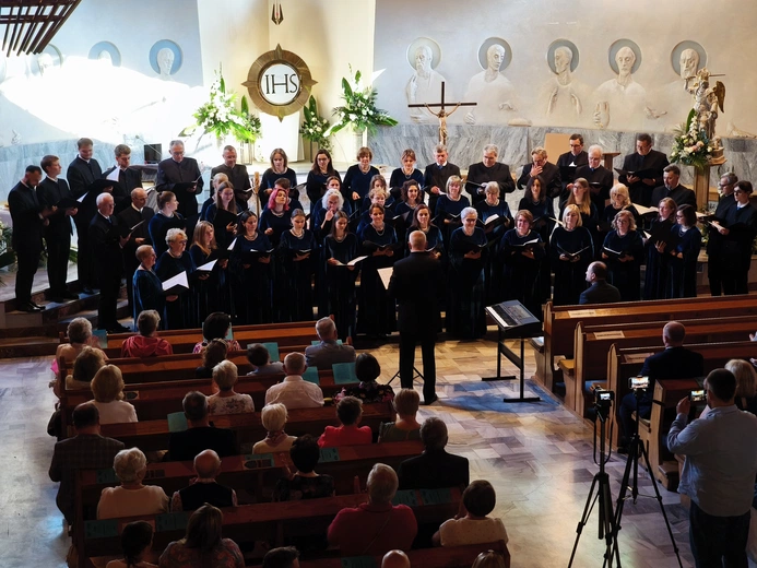 Jubileusz 25-lecia chóru parafialnego w Zalesiu Dolnym
