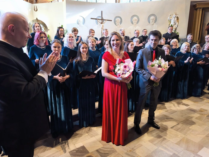 Chór parafii NMP Wspomożenia Wiernych w Zalesiu Dolnym