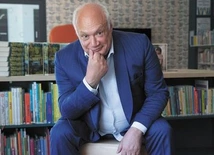 Éric-Emmanuel Schmitt dla „Gościa”: Prawdziwa miłość zaczyna się wtedy, kiedy nic od drugiego nie chcemy dostać, a jesteśmy gotowi wszystko mu dać
