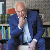 Éric-Emmanuel Schmitt dla „Gościa”: Prawdziwa miłość zaczyna się wtedy, kiedy nic od drugiego nie chcemy dostać, a jesteśmy gotowi wszystko mu dać