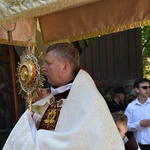 Pielgrzymi na odpuście ku czci Trójcy Świętej