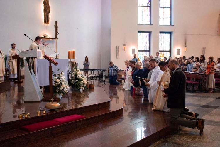 Rozesłanie przed rekolekcjami oazowymi 