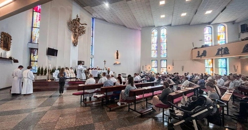 Rozesłanie przed rekolekcjami oazowymi 