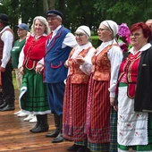 Polsko-Litewski Festiwal Muzyki, Tańca i Tradycji zorganizowały Grupa Działania „Północne Mazowsze” oraz litewskie stowarzyszenie „Kurianti visuomenė”.