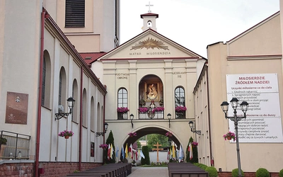 Skarżyska Ostra Brama.