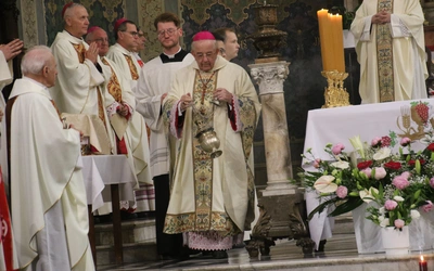 Płock. Diamenty w kapłaństwie