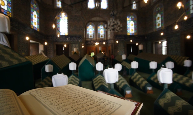 Koran, filary islamu i takija