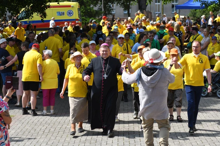Pielgrzymka osób chorych i z niepełnosprawnością do Rokitna