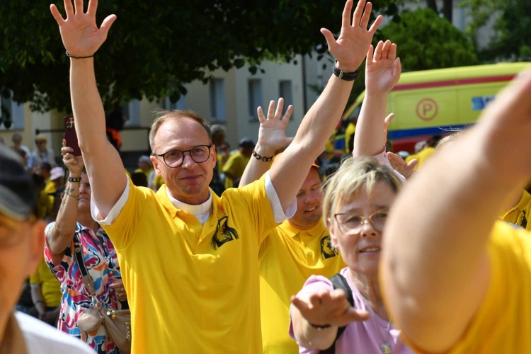 Pielgrzymka osób chorych i z niepełnosprawnością do Rokitna