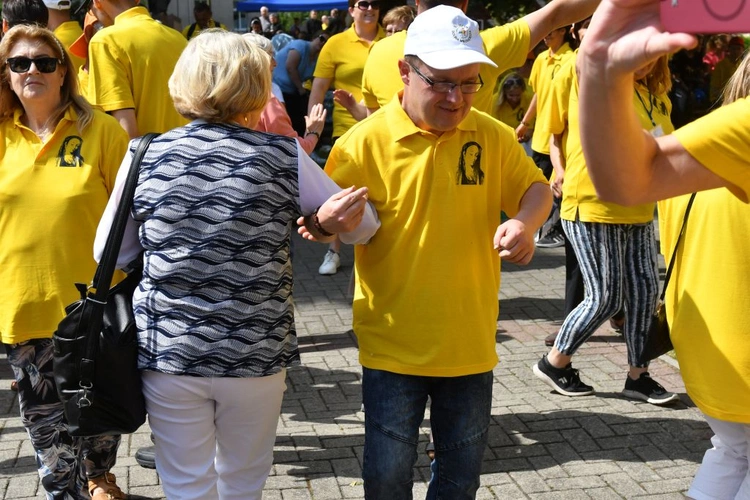 Pielgrzymka osób chorych i z niepełnosprawnością do Rokitna