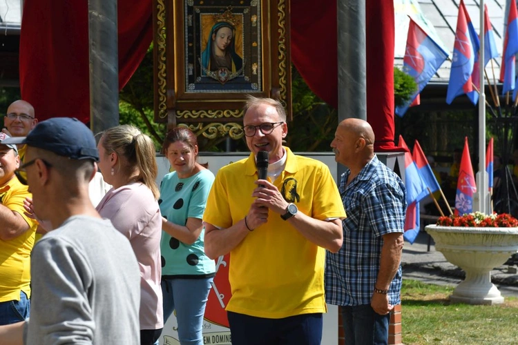 Pielgrzymka osób chorych i z niepełnosprawnością do Rokitna