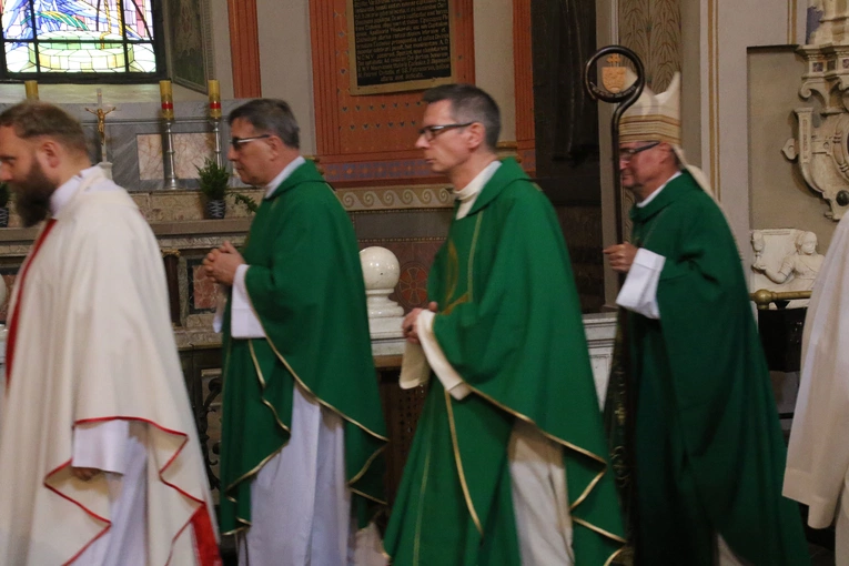 Płock. Msza za papieża