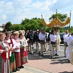 Z Najświętszym Sakramentem od ronda do ronda