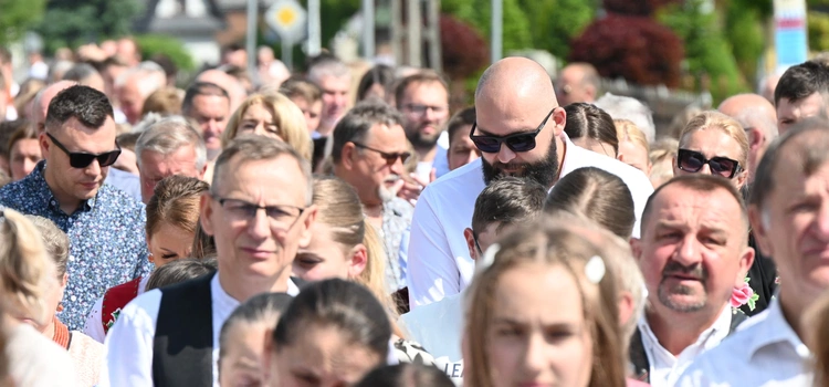 Z Najświętszym Sakramentem od ronda do ronda
