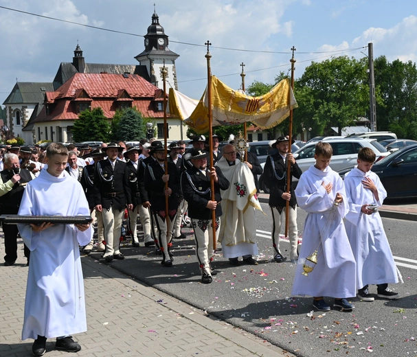 Z Najświętszym Sakramentem od ronda do ronda