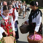 Z Najświętszym Sakramentem od ronda do ronda