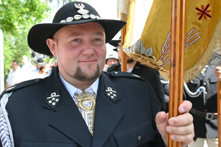 Z Najświętszym Sakramentem od ronda do ronda