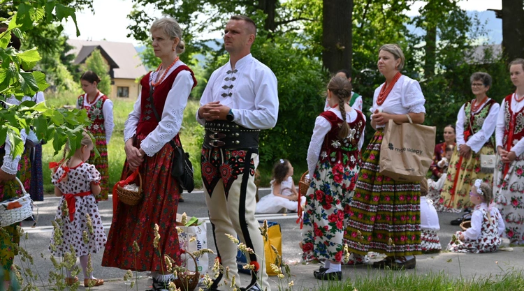 Z Najświętszym Sakramentem od ronda do ronda