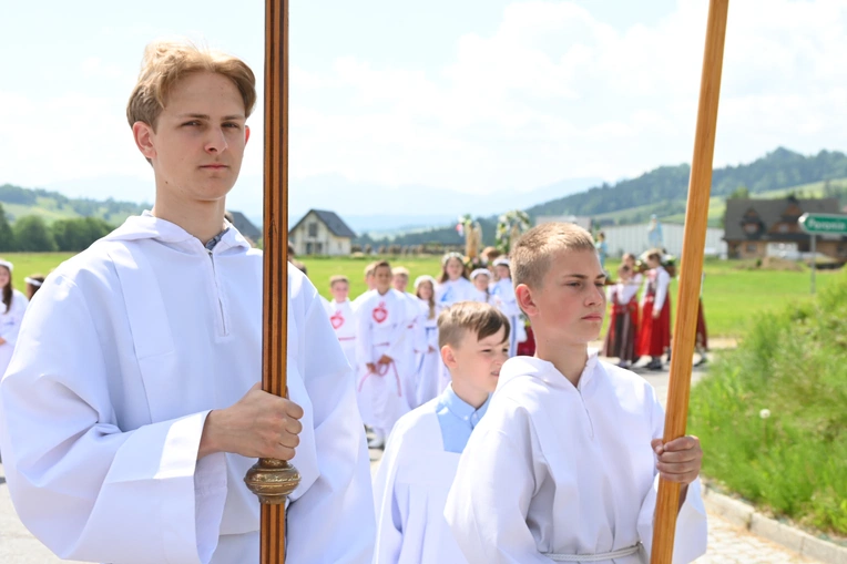 Z Najświętszym Sakramentem od ronda do ronda