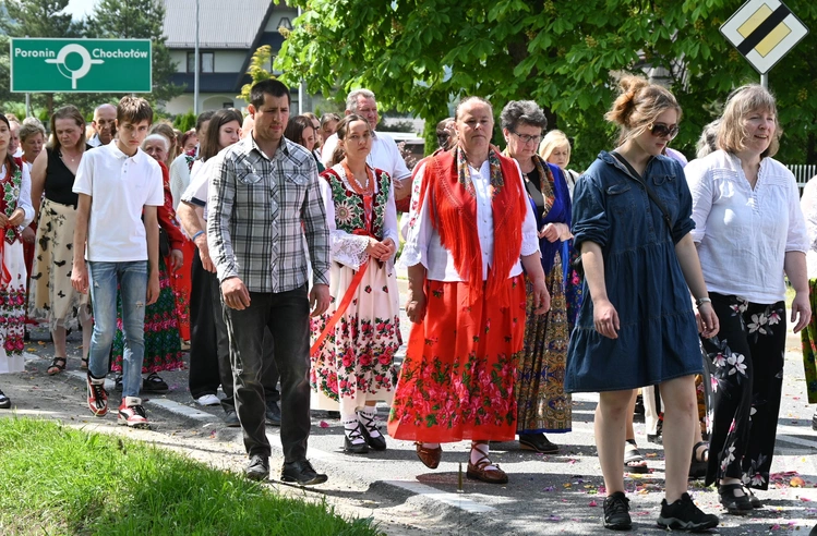 Z Najświętszym Sakramentem od ronda do ronda