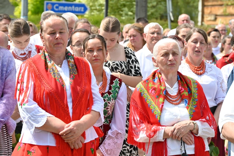 Z Najświętszym Sakramentem od ronda do ronda