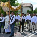 Z Najświętszym Sakramentem od ronda do ronda