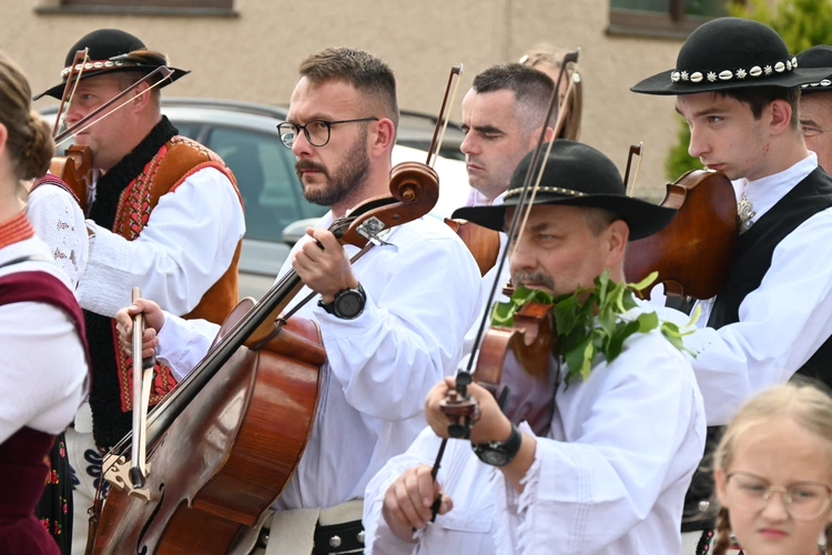 Z Najświętszym Sakramentem od ronda do ronda