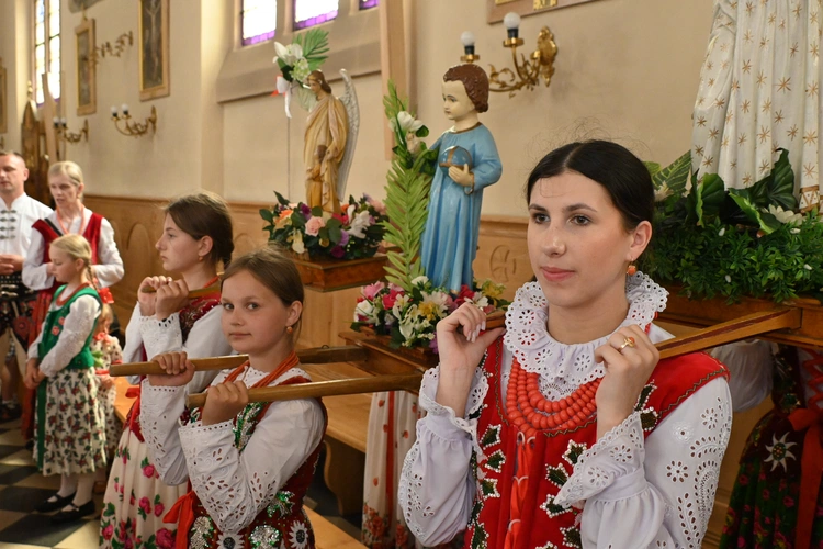 Z Najświętszym Sakramentem od ronda do ronda