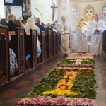Kwiatowe dywany dla Jezusa - archidiecezja wrocławska
