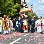 Procesja Bożego Ciała na ulicach Świebodzina
