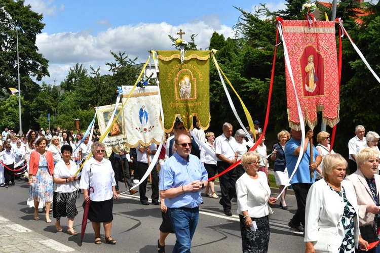 Procesja Bożego Ciała na ulicach Świebodzina