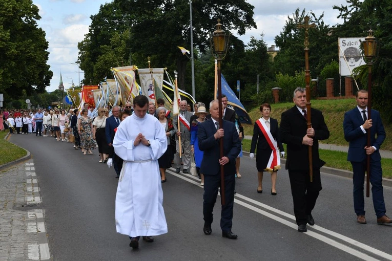 Procesja Bożego Ciała na ulicach Świebodzina